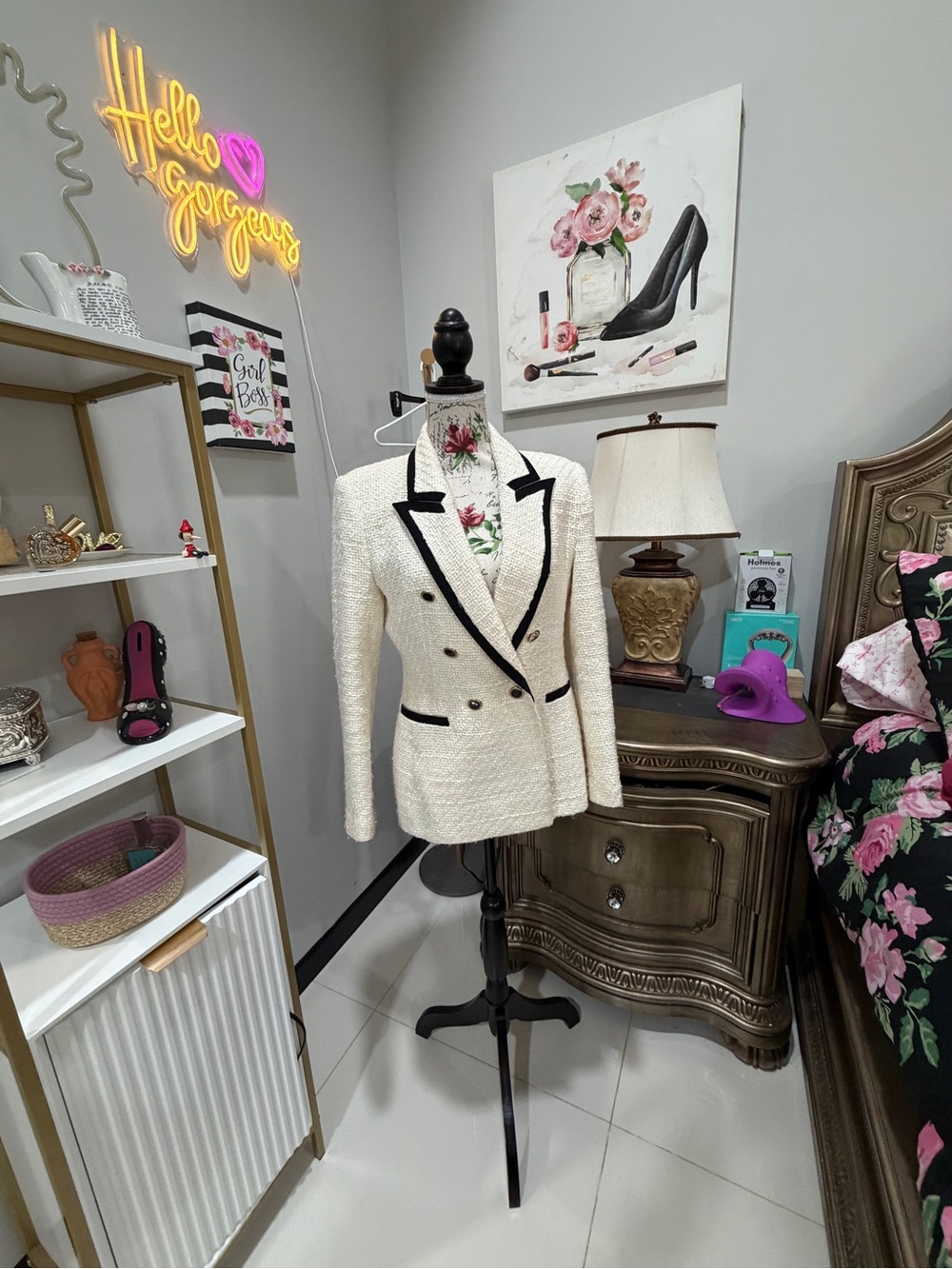 Zara Cream Bouclé Double-Breasted Blazer with Black Trim - Picture 10 of 10